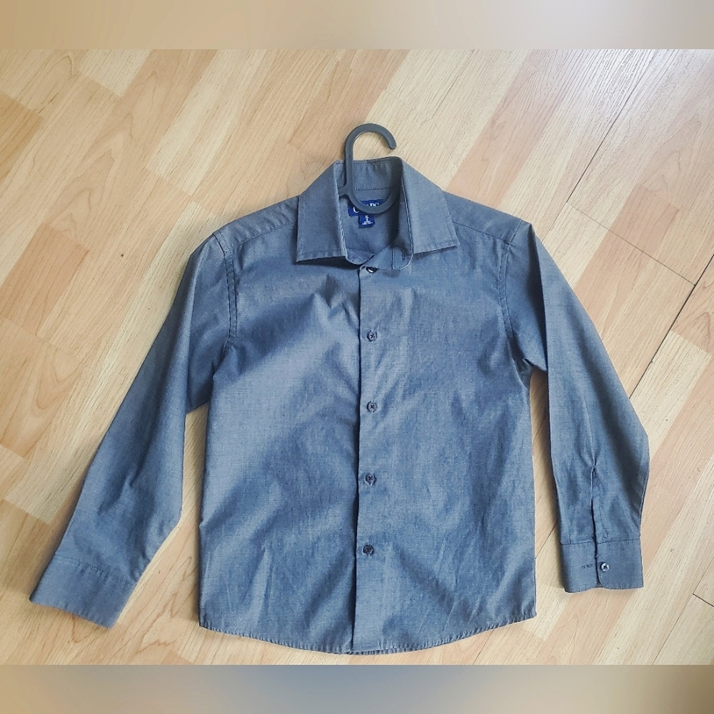 Chaps boys Sz 8 Gray dress shirt